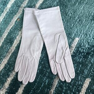 Elegant Lavender Leather Gloves